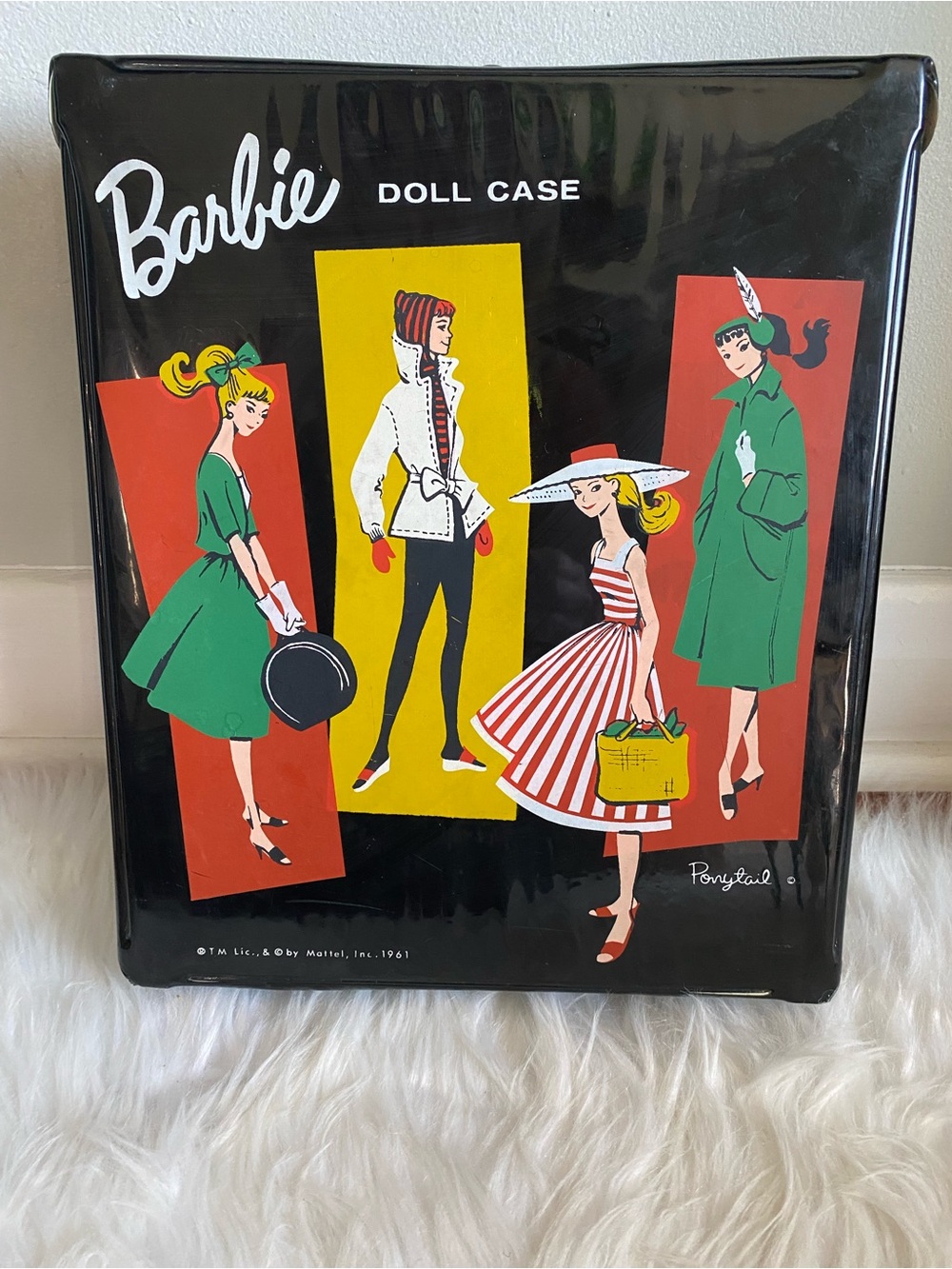 Barbie ORIGINAL 1961 Ponytail Doll Case. First version made.  Authentic. 1961.